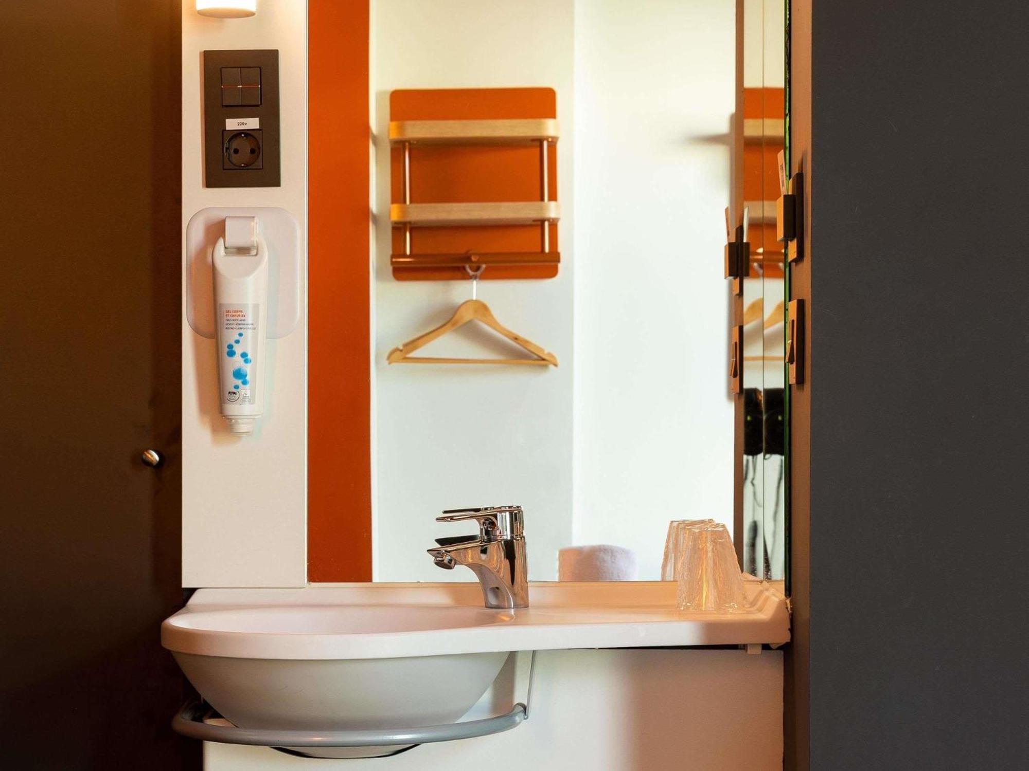 Ibis Budget Madrid Centro Lavapies — Photos 2